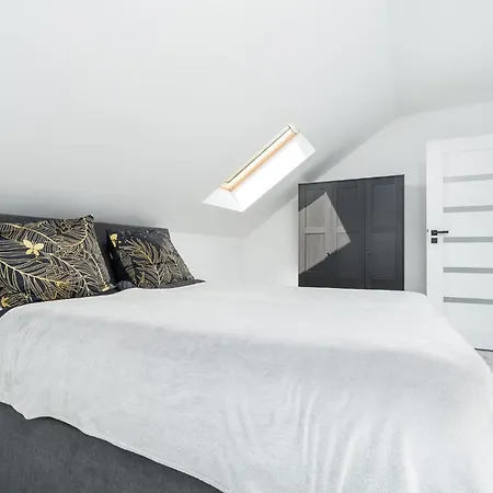 Luksusowy Pod Lasem Szczecin-pilchowo Ev Stacja Ladowania Apartamento *